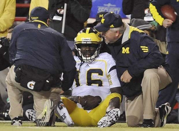 Denard Robinson (16)