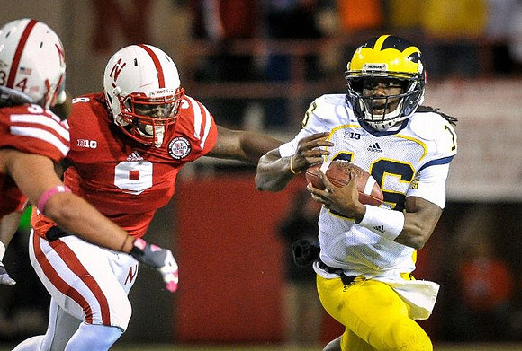Denard Robinson (16)