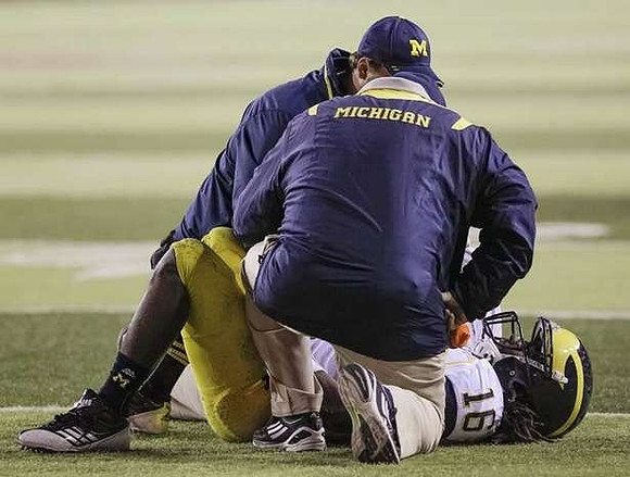 Denard Robinson (16)