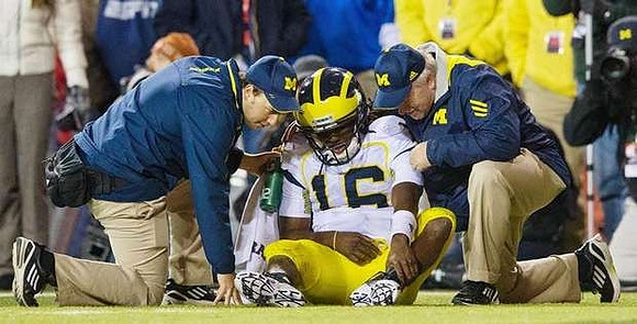 Denard Robinson (16)