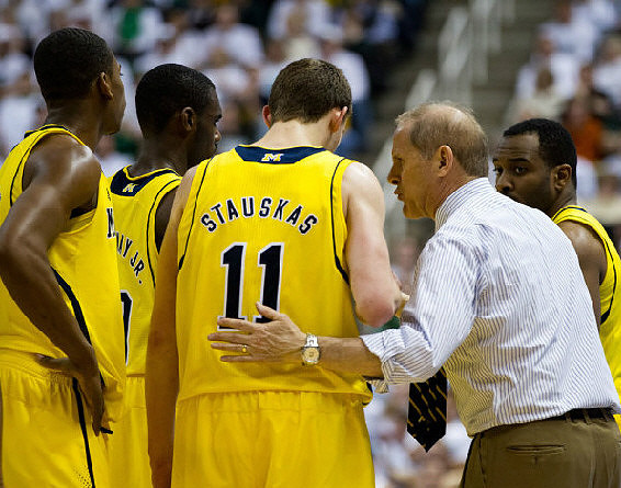 Glenn Robinson III (1), Tim Hardaway Jr. (10), Nik Stauskas (11), John Beilein, and Eso Akunne (5)