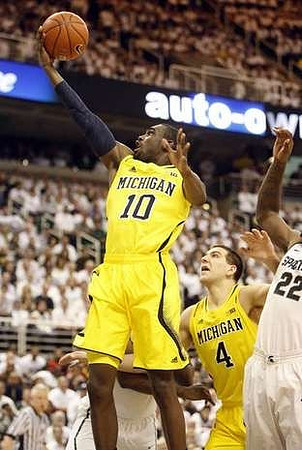 Tim Hardaway Jr. (10) and Mitch McGary (4)
