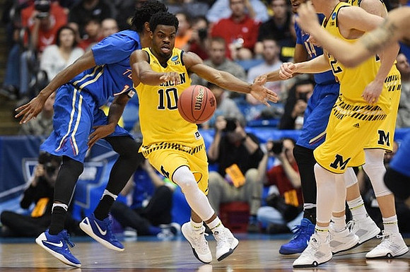 Derrick Walton Jr. (10)