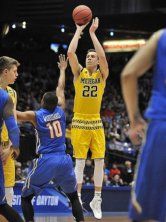 Duncan Robinson (22)