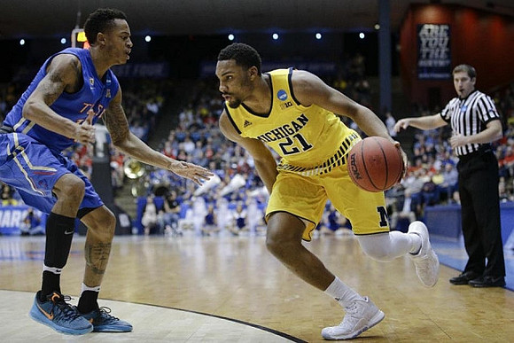 Zak Irvin (21)