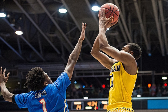 Zak Irvin (21)
