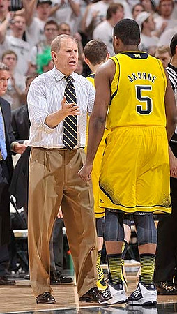 John Beilein and Eso Akunne (5)