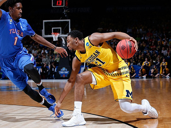 Zak Irvin (21)