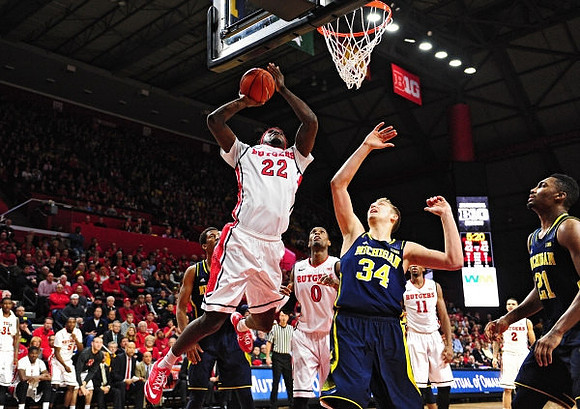 Mark Donnal (34) and Zak Irvin (21)