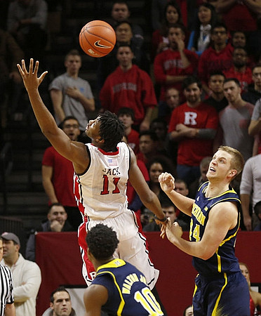Derrick Walton Jr. (10) and Max Bielfeldt (44)