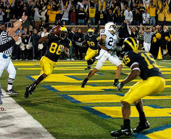 Mario Manningham (86), Steve Breaston (15), and Tim Massaquoi (88)