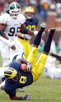 Jason Avant (8) and Bennie Joppru (83