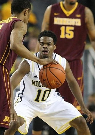 Derrick Walton Jr. (10)