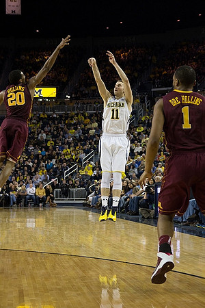 Nik Stauskas (11)