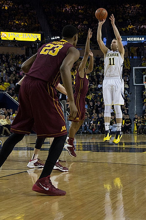 Nik Stauskas (11)