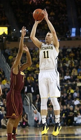 Nik Stauskas (11)