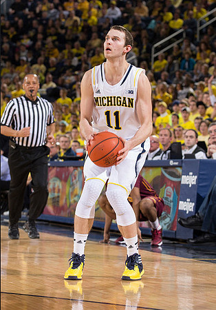 Nik Stauskas (11)