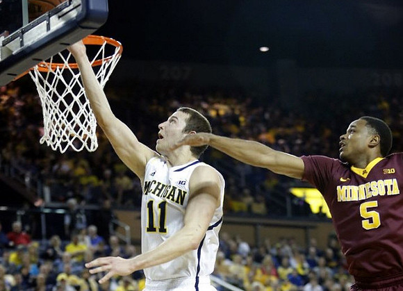 Nik Stauskas (11)