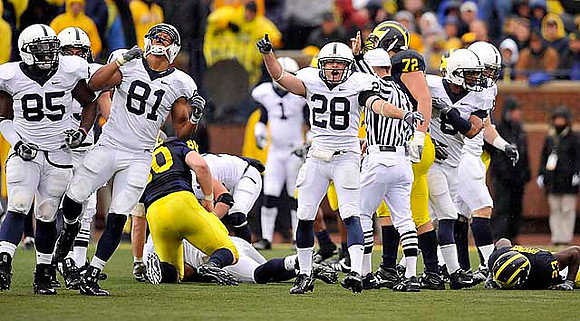 David Molk (50), Mark Huyge (72), and Carlos Brown (23)