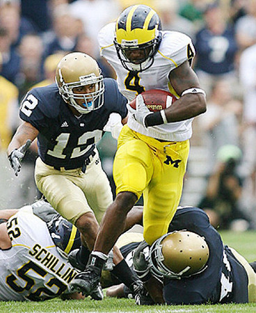 Brandon Minor (4) and Stephen Schilling (52)