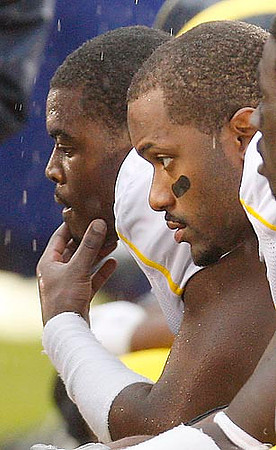 Donovan Warren (6), Charles Stewart (5) and Boubacar Cissoko (33)
