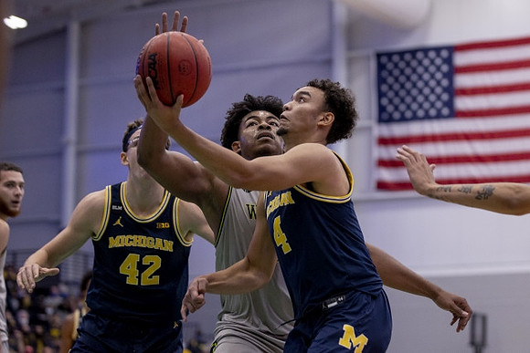 Will Tschetter (42) and Brandon Wade (4)