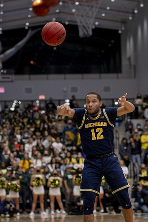 DeVante' Jones (12)