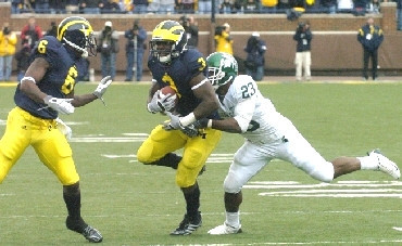 Donovan Warren (6) and Stevie Brown (3)