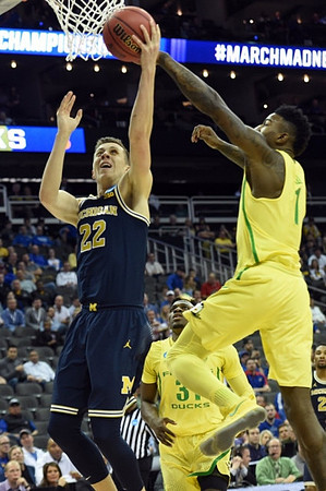 Duncan Robinson (22) and Zak Irvin (21)
