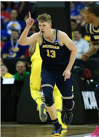 Moritz Wagner (13) and Muhammad-Ali Abdur-Rahkman (12)
