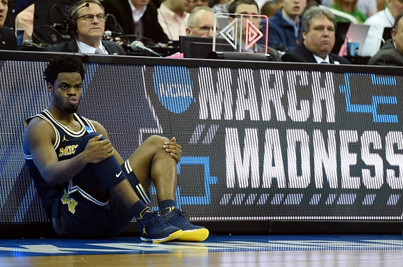 Derrick Walton Jr. (10)