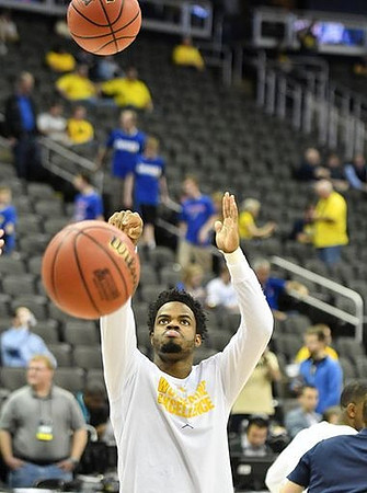 Derrick Walton Jr. (10)