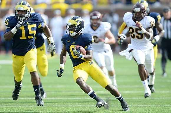 James Ross (15) and Raymon Taylor (6)
