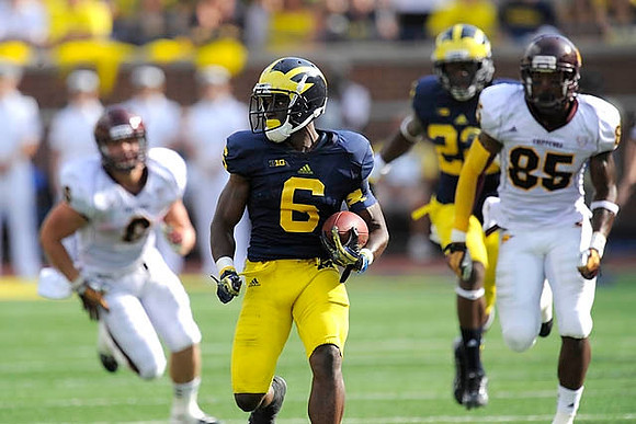 Raymon Taylor (6) and Jarrod Wilson (22)