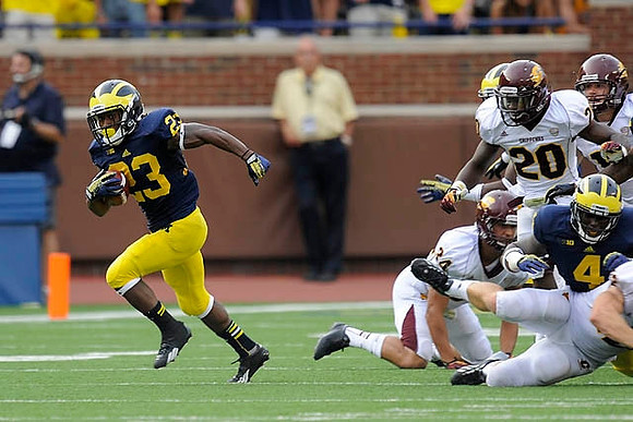 Dennis Norfleet (23) and Cameron Gordon (4)