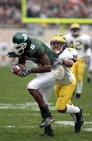 Leon Hall (29) and Lawrence Reid (42)