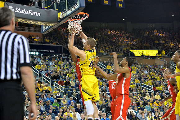 Max Bielfeldt (44) and Zak Irvin (21)