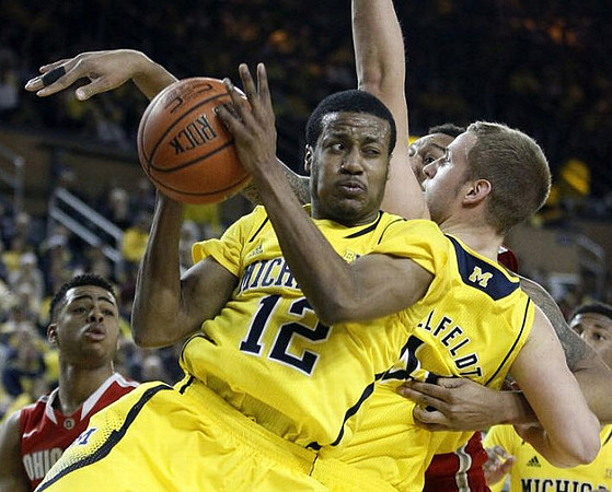 Muhammad-Ali Abdur-Rahkman (12) and Max Bielfeldt (44)