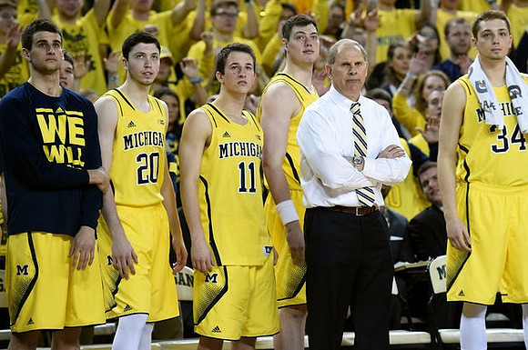 Austin Hatch (30), Sean Lonergan (20), Andrew Dakich (11), Ricky Doyle (32), John Beilein, and Mark Donnal (34)