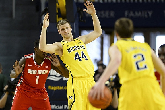 Max Bielfeldt (44) and Spike Albrecht (2)