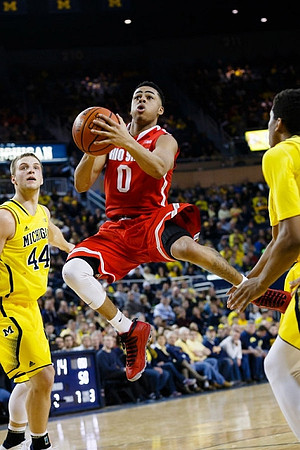 Max Bielfeldt (44) and Aubrey Dawkins (24)