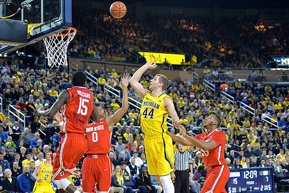 Spike Albrecht (2) and Max Bielfeldt (44)