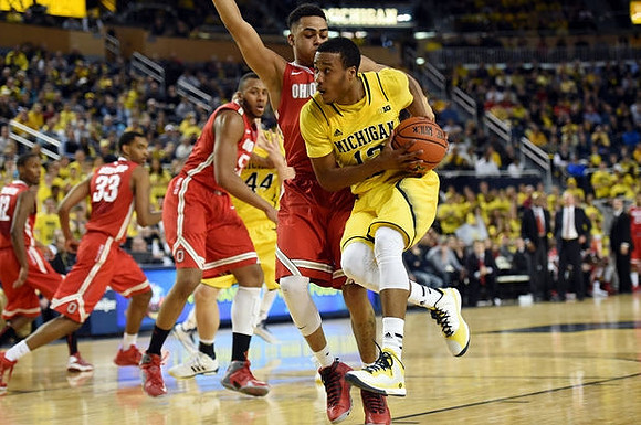 Max Bielfeldt (44) and Muhammad-Ali Abdur-Rahkman (12)