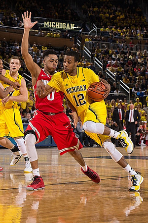 Max Bielfeldt (44) and Muhammad-Ali Abdur-Rahkman (12)