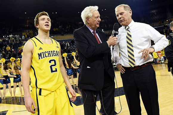 Spike Albrecht (2) and John Beilein