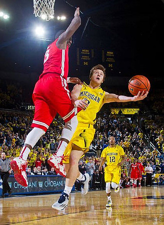 Spike Albrecht (2) and Muhammad-Ali Abdur-Rahkman (12)
