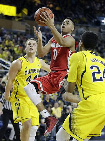 Max Bielfeldt (44) and Aubrey Dawkins (24)