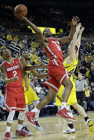 Zak Irvin (21) and Max Bielfeldt (44)