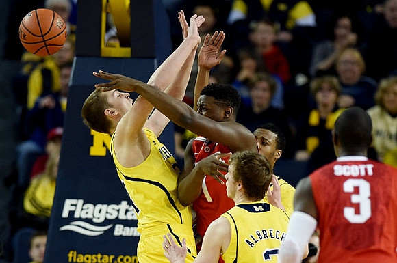 Max Bielfeldt (44), Spike Albrecht (2), and Muhammad-Ali Abdur-Rahkman (12)