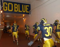 Mark Spencer (2), Zach Kaufman (37), Carl Diggs (43), Markus Curry (30) and Derek Bell (63)